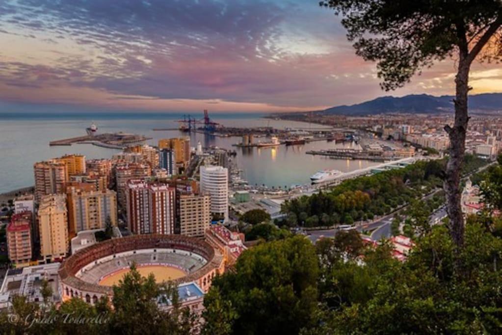 Malaga Center Exterior photo